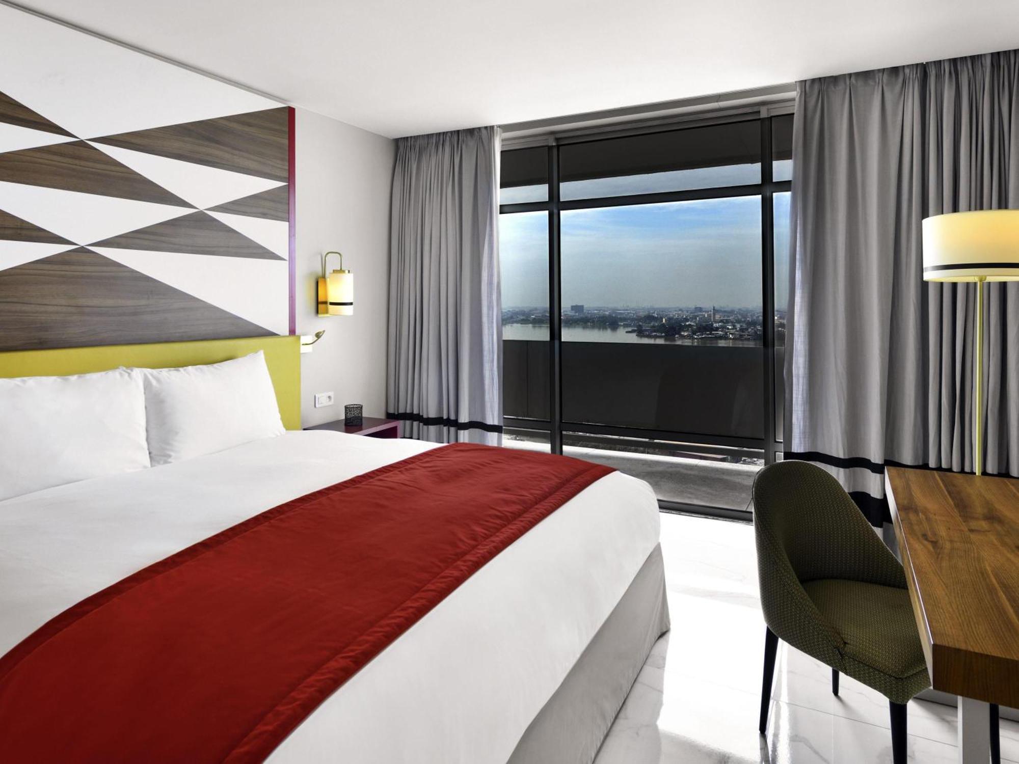 Chambre King Classique avec Balcon